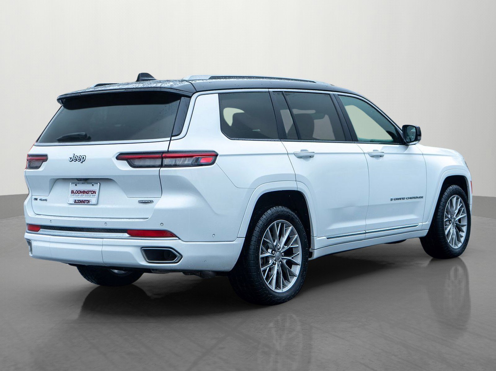 Used 2022 Jeep Grand Cherokee L Summit w/ Luxury Tech Group V image 7