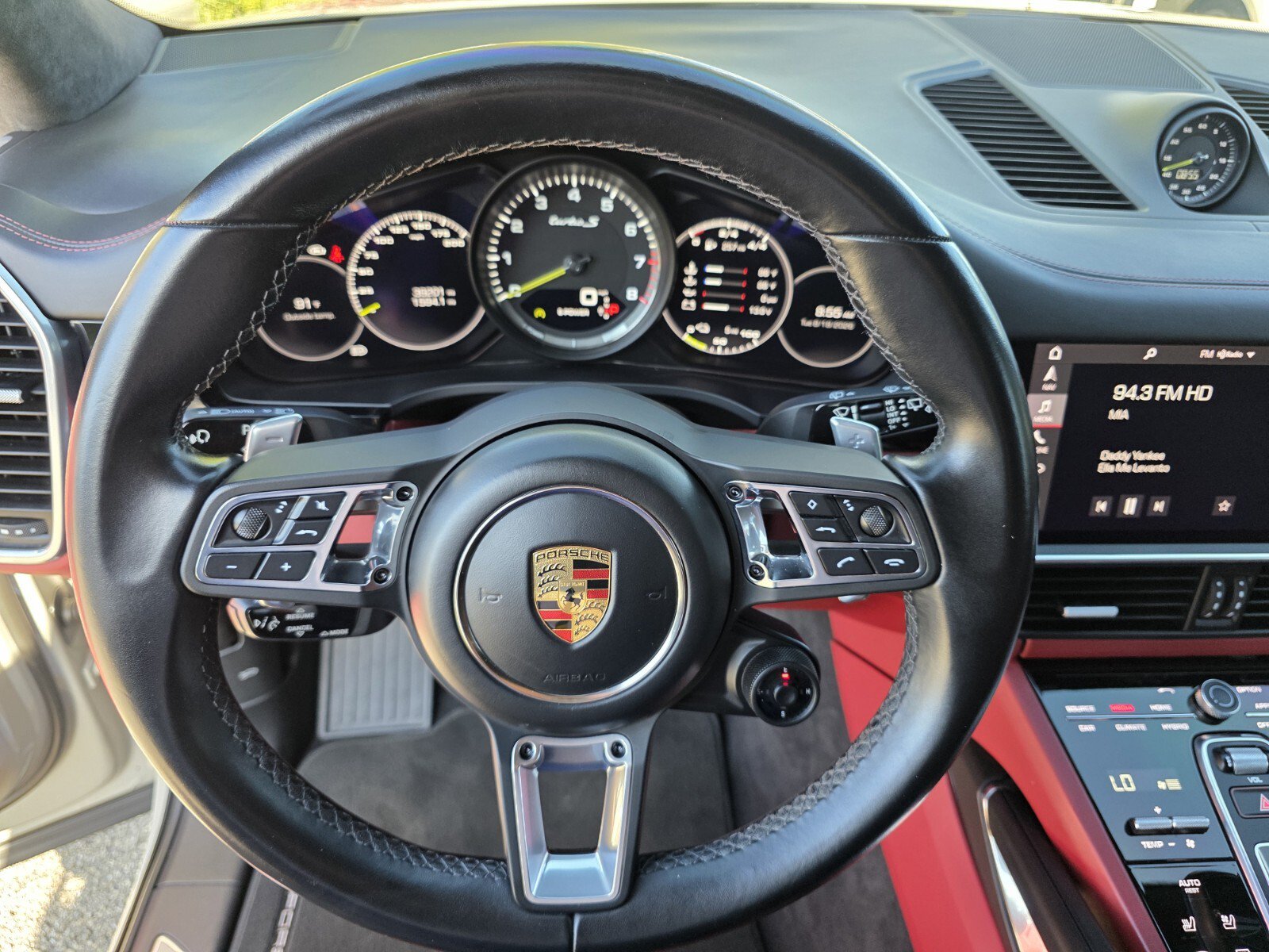 Used 2021 Porsche Cayenne Turbo S AWD/4WD image 18