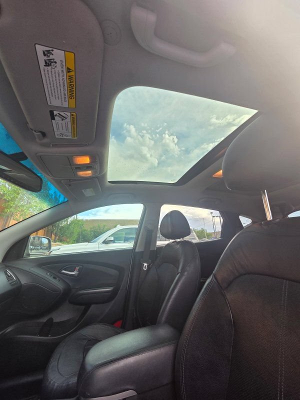 Used 2013 Hyundai Tucson Limited w/ Premium Pkg AWD/4WD image 7