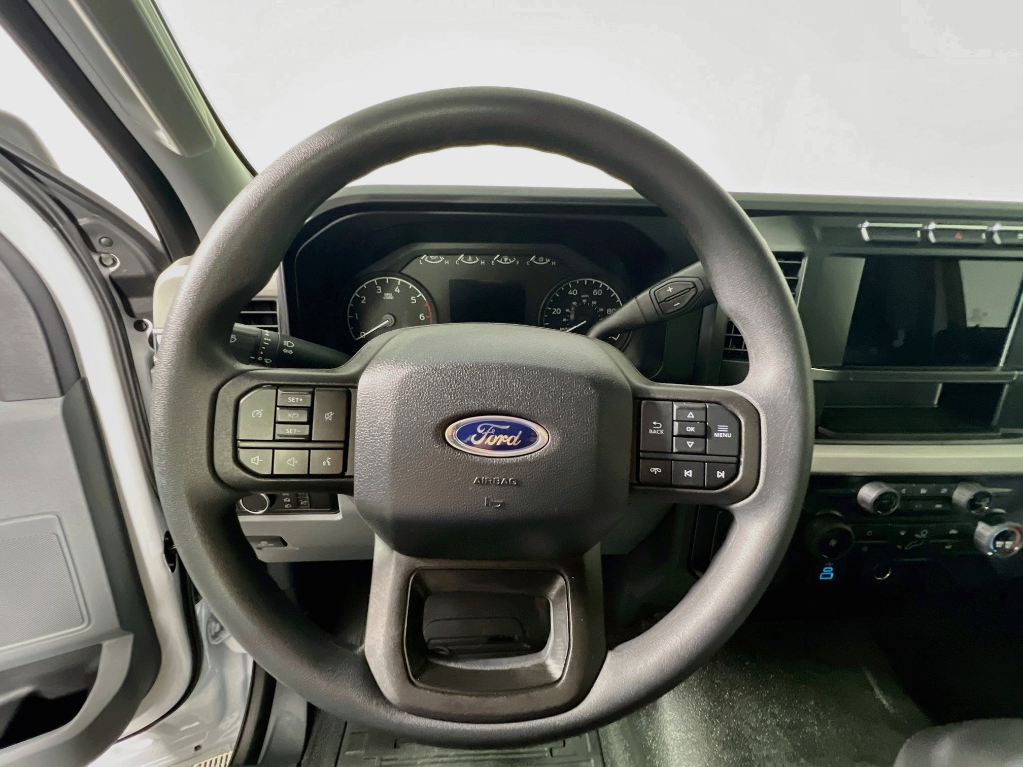 Used 2024 Ford F350 XL w/ XL Driver Assist Package RWD image 17