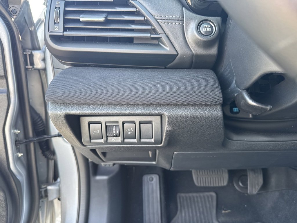 Certified 2025 Subaru Outback Premium image 26