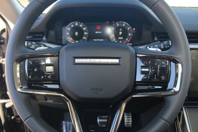 Used 2025 Land Rover Range Rover Evoque Dynamic SE image 18