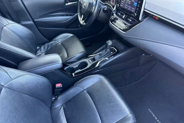 Used 2021 Toyota Corolla SE w/ Carpet Mat Package (TMS) image 16