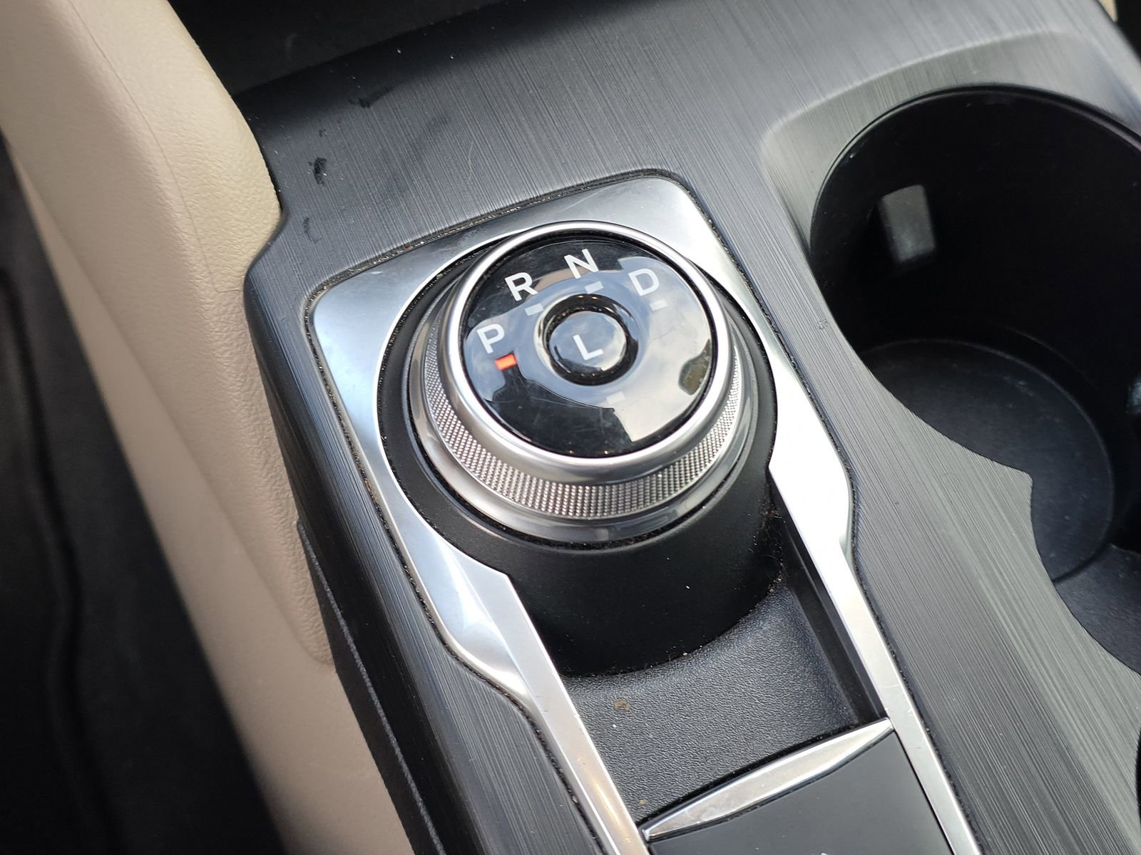 Used 2022 Ford Escape SEL image 24