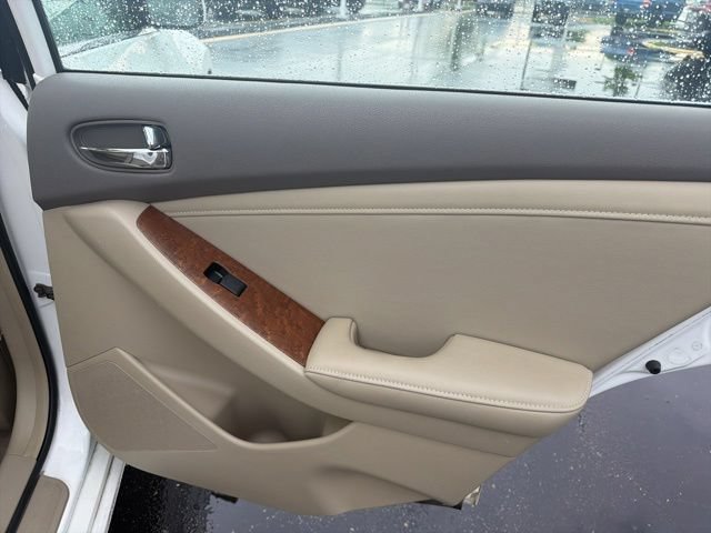 Used 2009 Nissan Altima 2.5 SL w/ SL Pkg FWD image 31