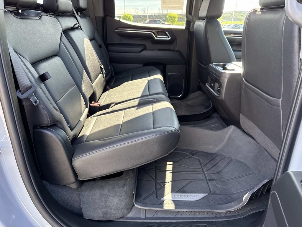 Used 2024 Chevrolet Silverado 1500 RST w/ Convenience Package II AWD/4WD image 20