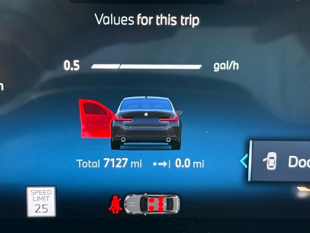 Used 2025 BMW 330i xDrive Sedan w/ M Sport Package image 22