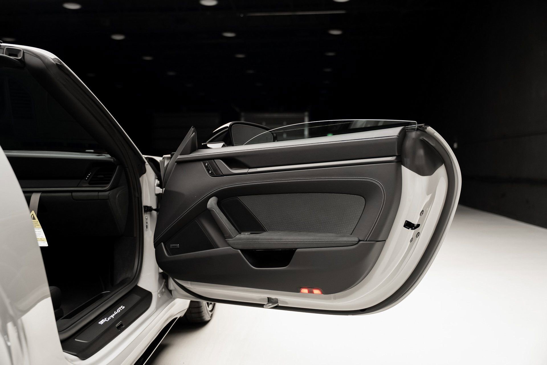 Used 2025 Porsche 911 Targa 4 GTS w/ Premium Package image 66