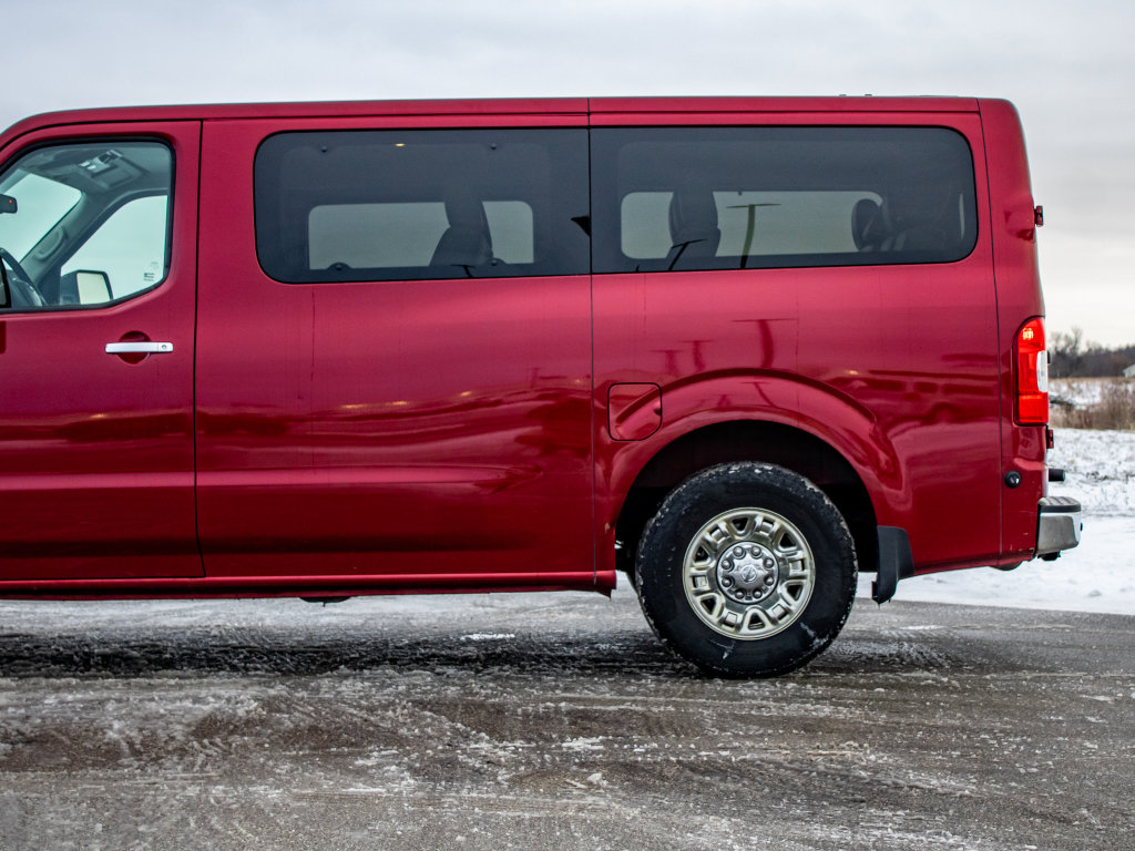Used 2017 Nissan NV 3500 SL image 27