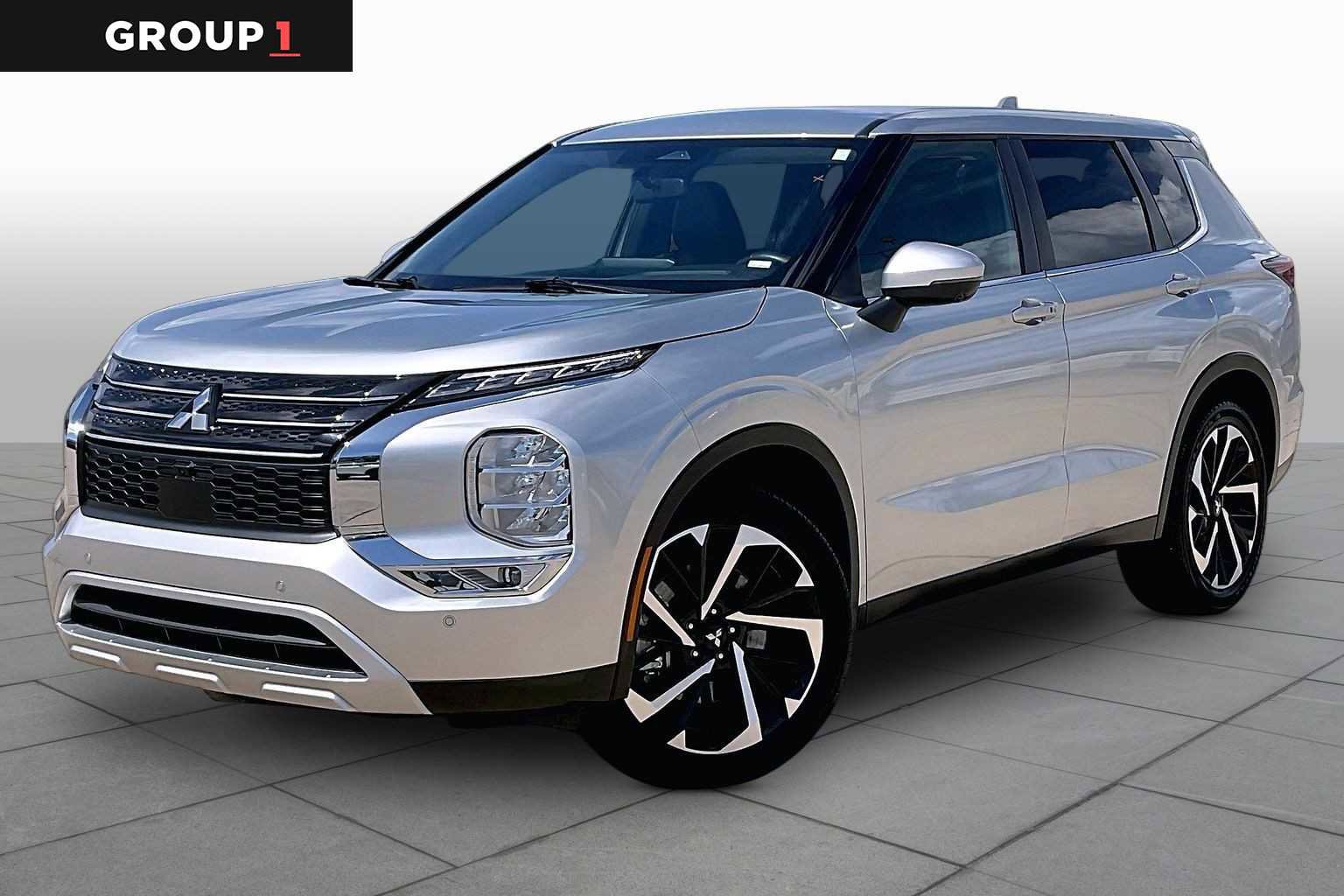 Used 2024 Mitsubishi Outlander SE FWD image 1