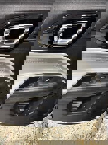 New 2026 Jeep Compass Limited w/ Sun, Sound & Navigation Group image 40