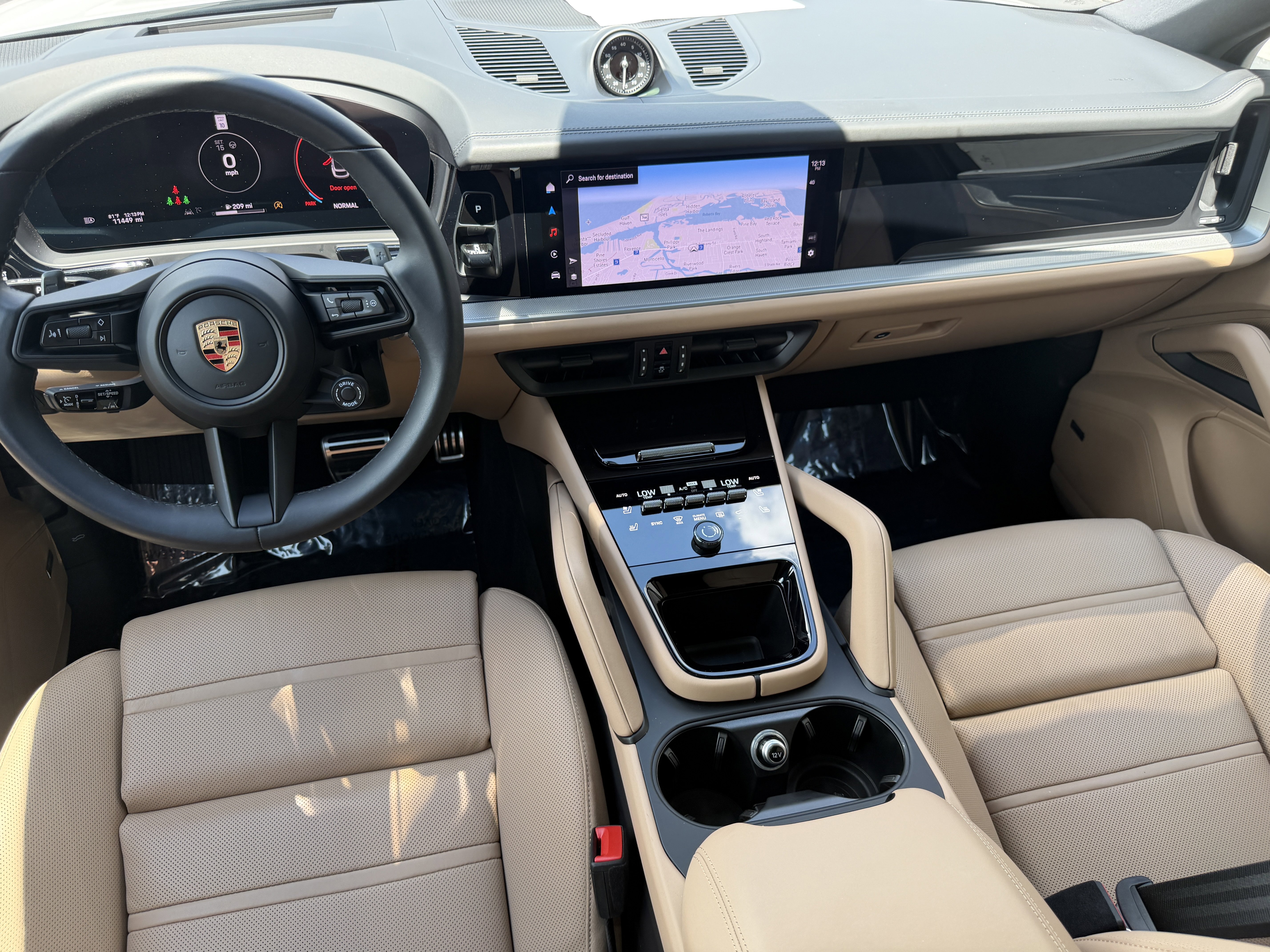Certified 2024 Porsche Cayenne S AWD/4WD image 16