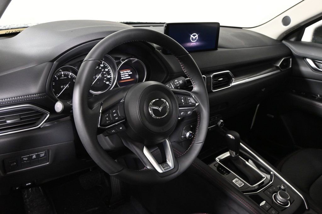 New 2025 MAZDA CX-5 Carbon Edition image 11