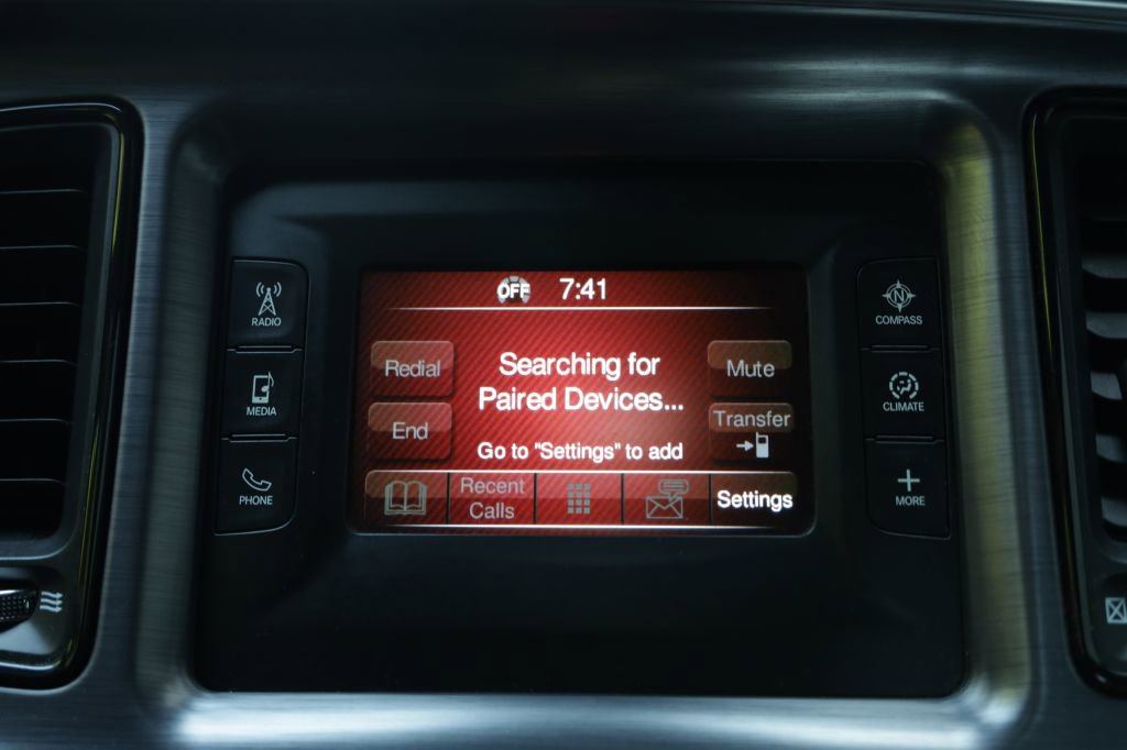 Used 2017 Dodge Challenger SXT image 33