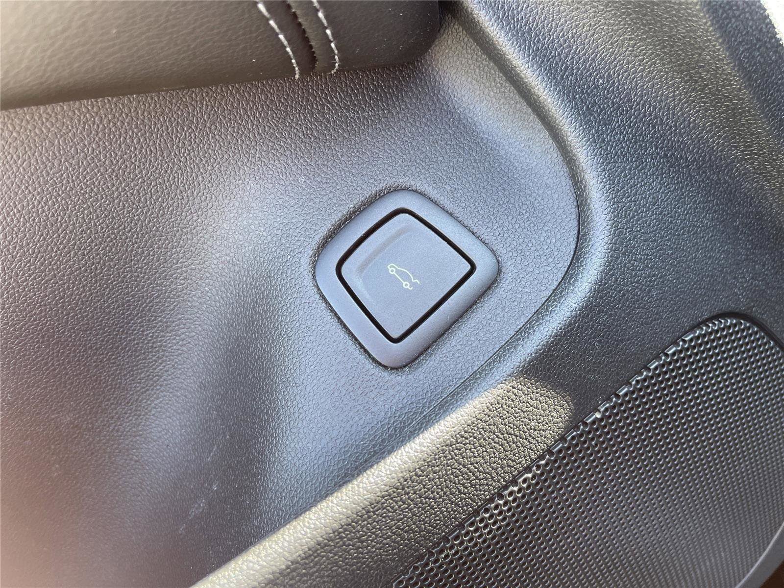 Used 2024 Cadillac CT4 Premium Luxury image 14