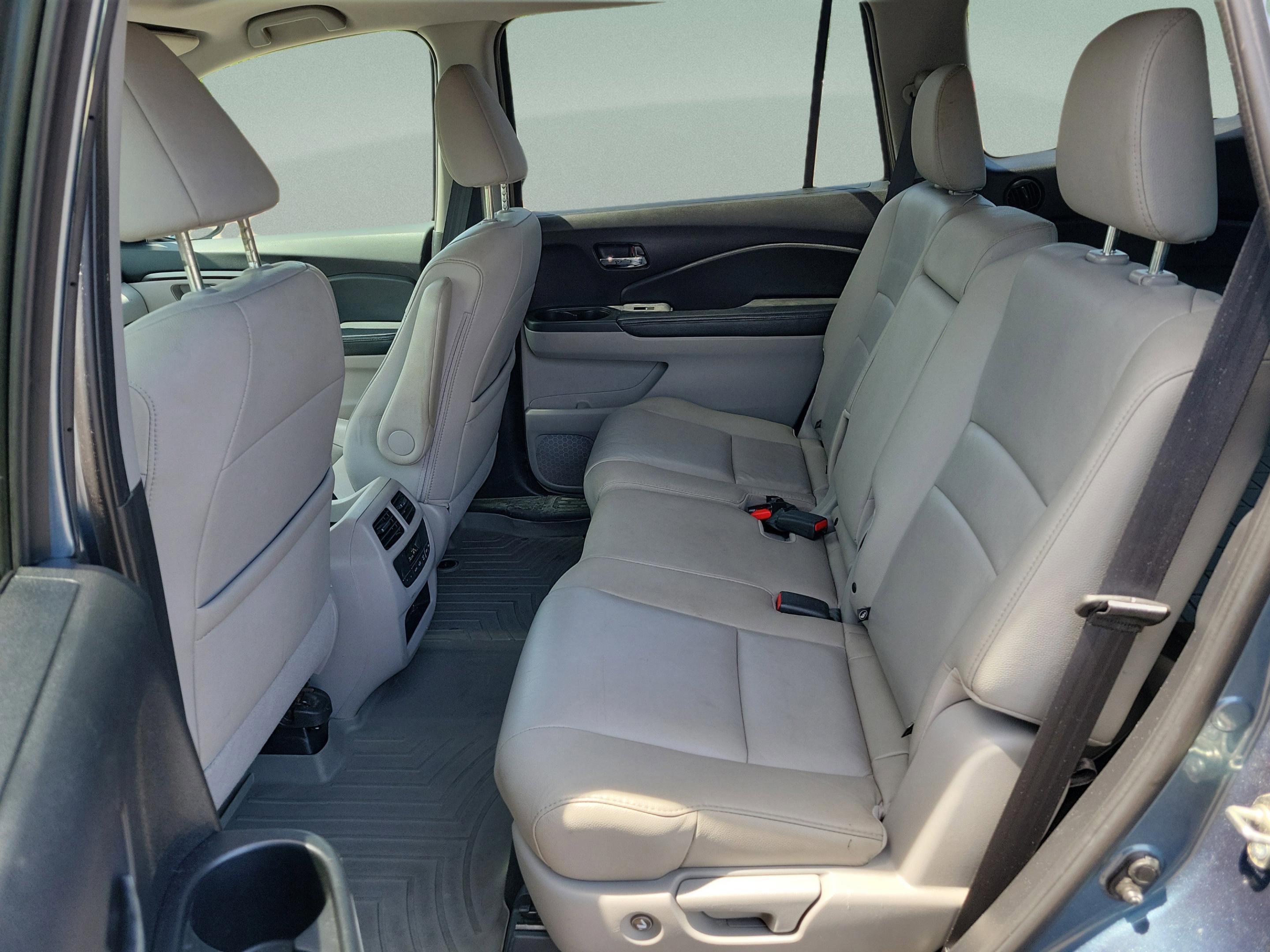 Used 2018 Honda Pilot EX-L image 9