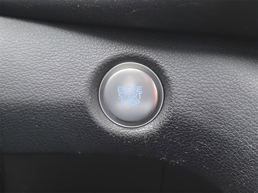 Used 2023 Hyundai Santa Fe SEL image 29