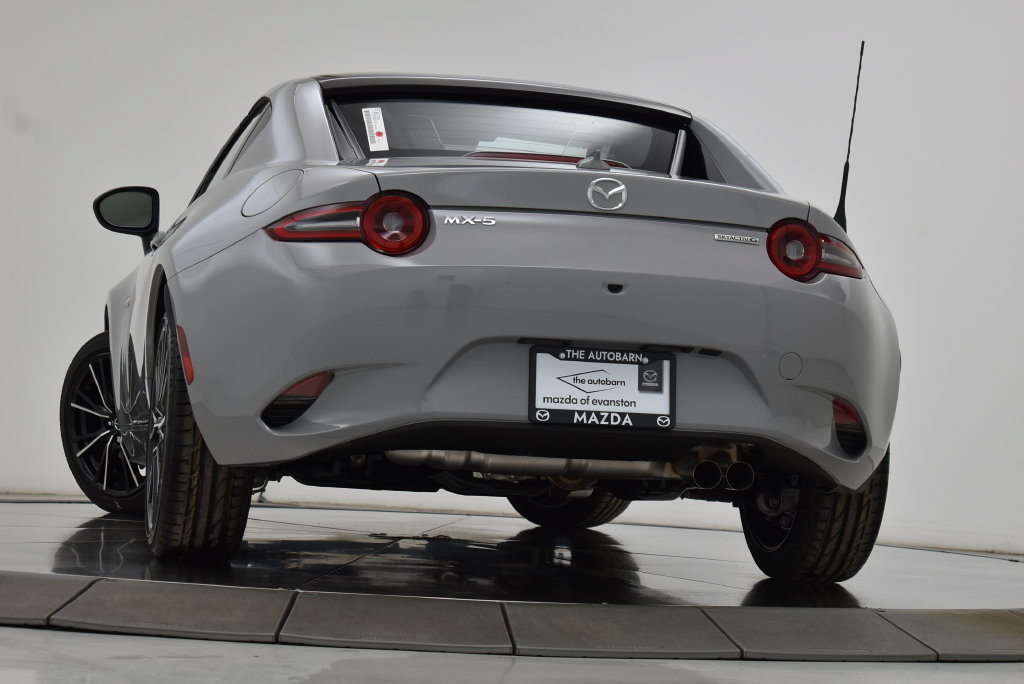 Used 2025 MAZDA MX-5 Miata RF Grand Touring RWD image 9