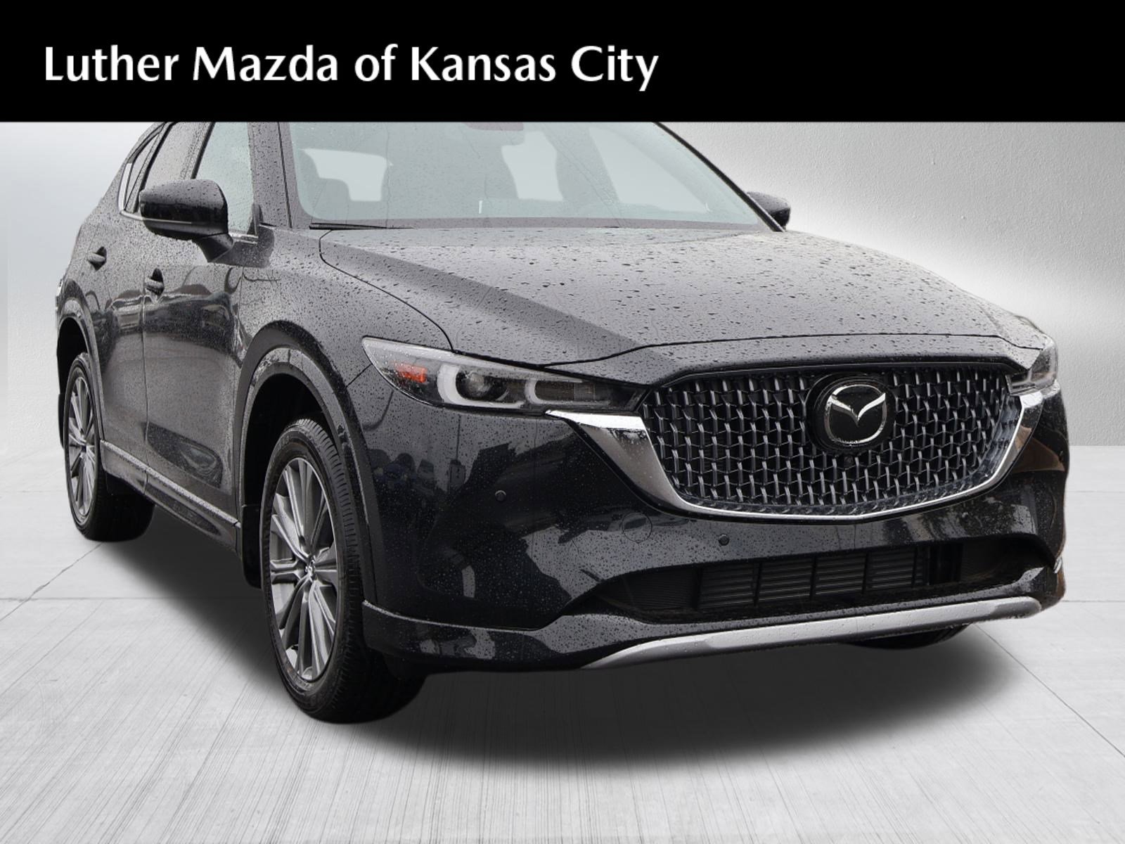 New 2025 MAZDA CX-5 Signature image 1