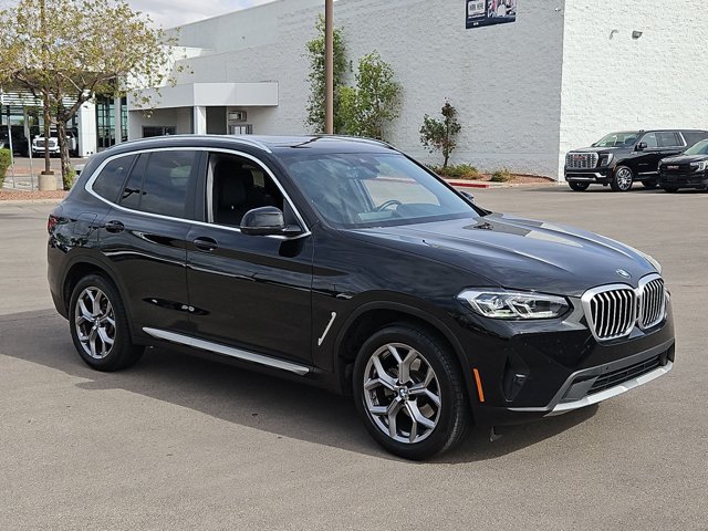 Used 2024 BMW X3 sDrive30i w/ Convenience Package RWD image 3