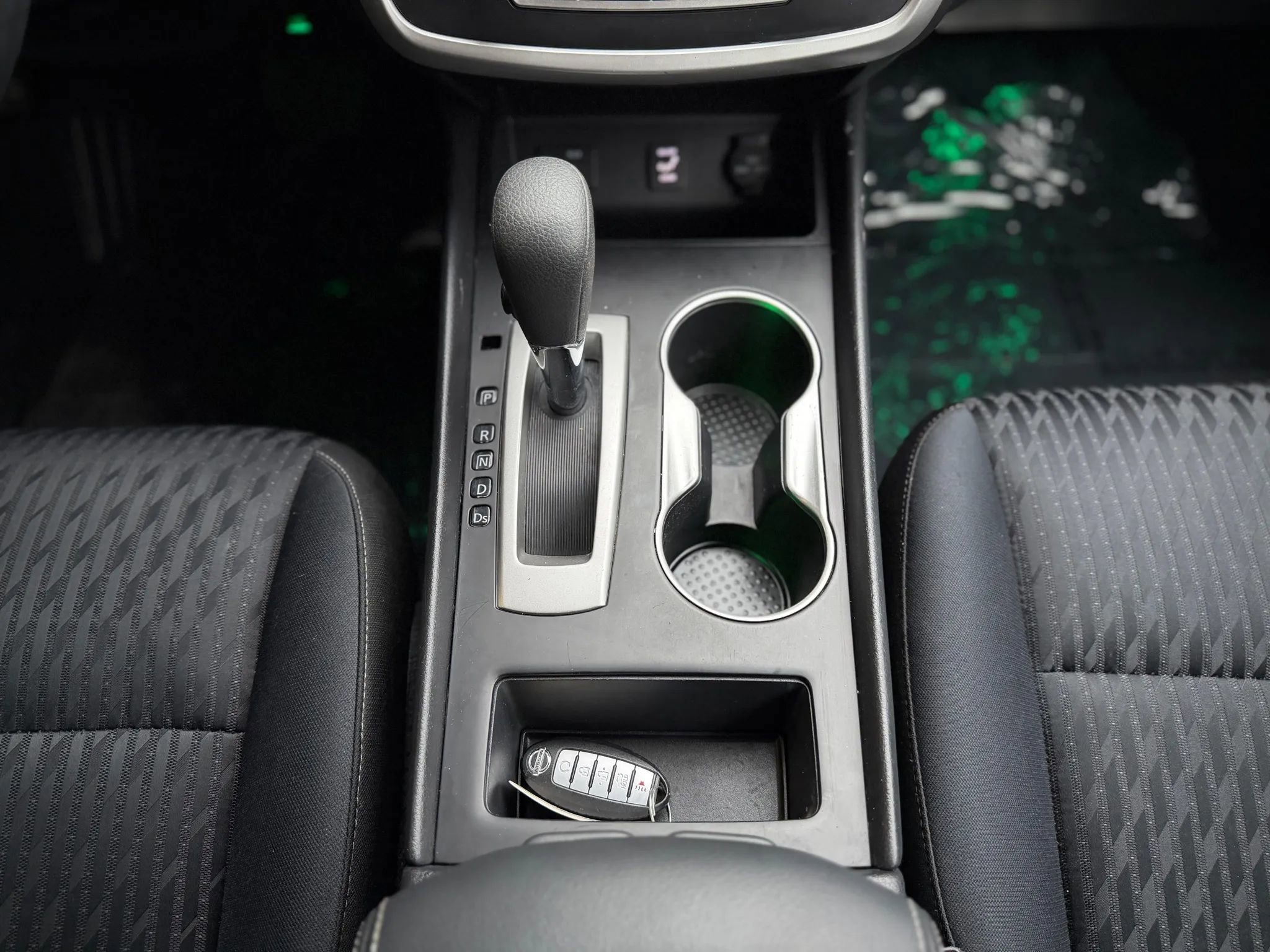 Used 2017 Nissan Altima 2.5 SV w/ Interior Lighting Package image 17