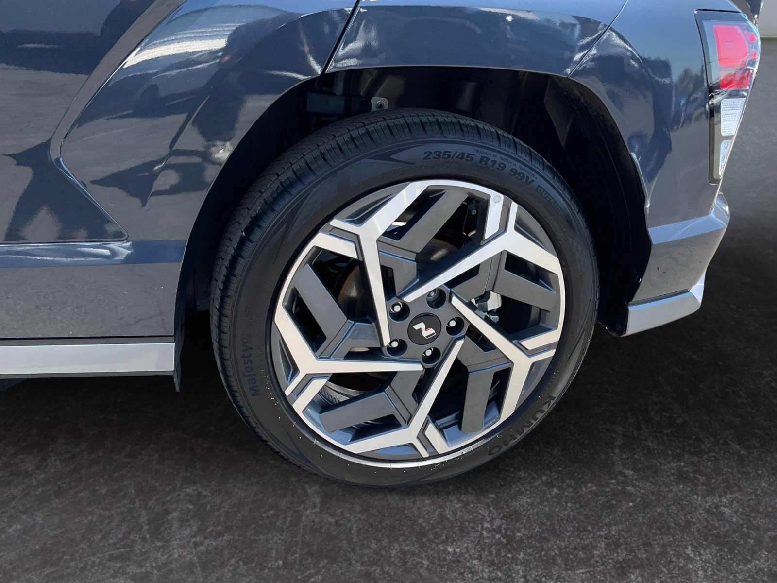 Used 2025 Hyundai Kona N Line S FWD image 9