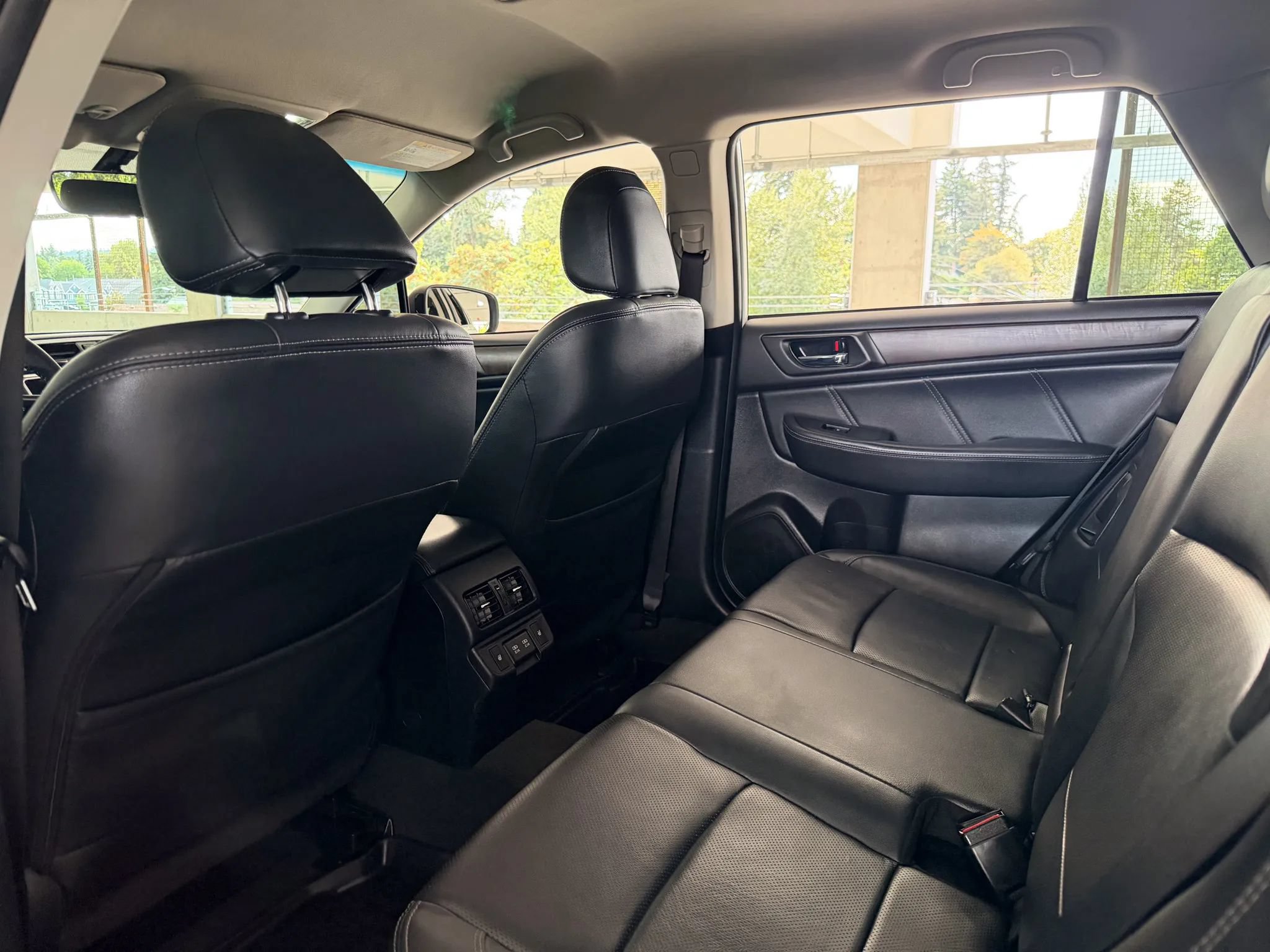 Used 2019 Subaru Outback 2.5i Limited w/ Popular Package #2 AWD/4WD image 21