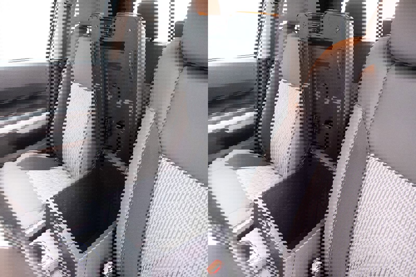 Used 2017 Toyota Tundra SR5 w/ SR5 Upgrade Package image 7