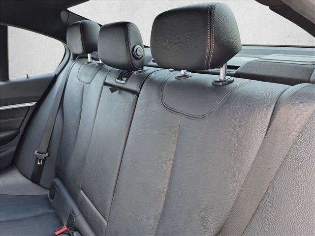 Used 2017 BMW 340i Sedan RWD image 15