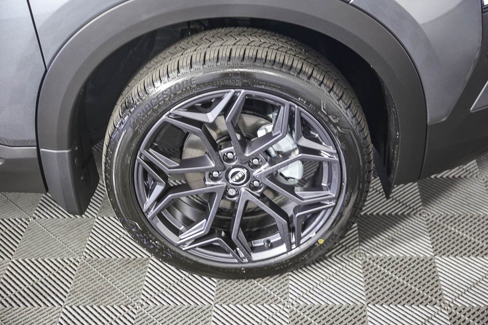 New 2026 Nissan Kicks SR FWD image 11