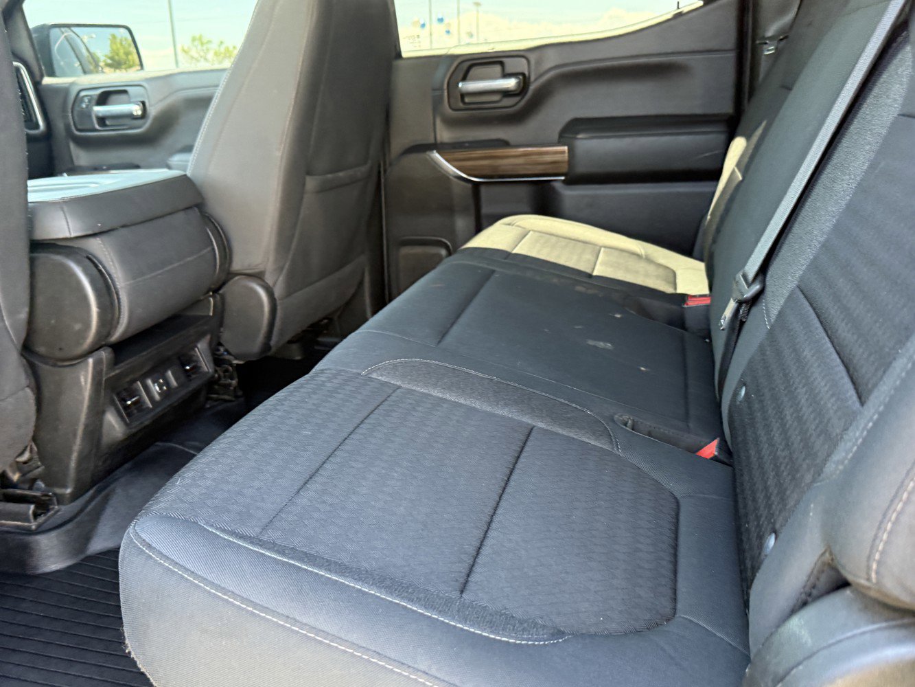 Used 2020 Chevrolet Silverado 1500 LT Trail Boss AWD/4WD image 22