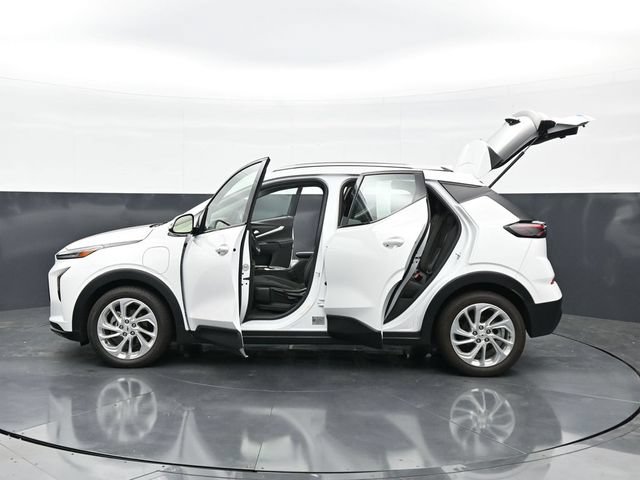 Used 2023 Chevrolet Bolt EUV LT w/ Driver Confidence Package FWD image 45