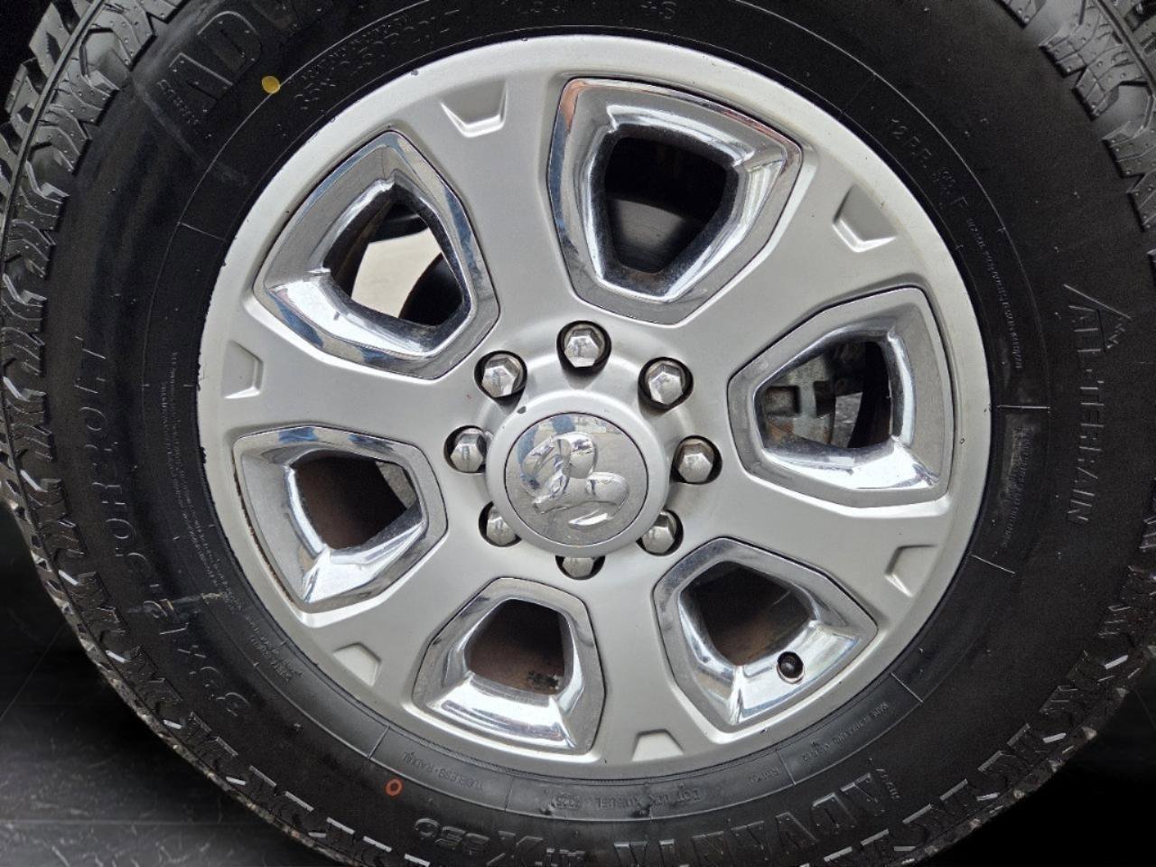 Used 2018 RAM 2500 Big Horn w/ Sport Appearance Group AWD/4WD image 16