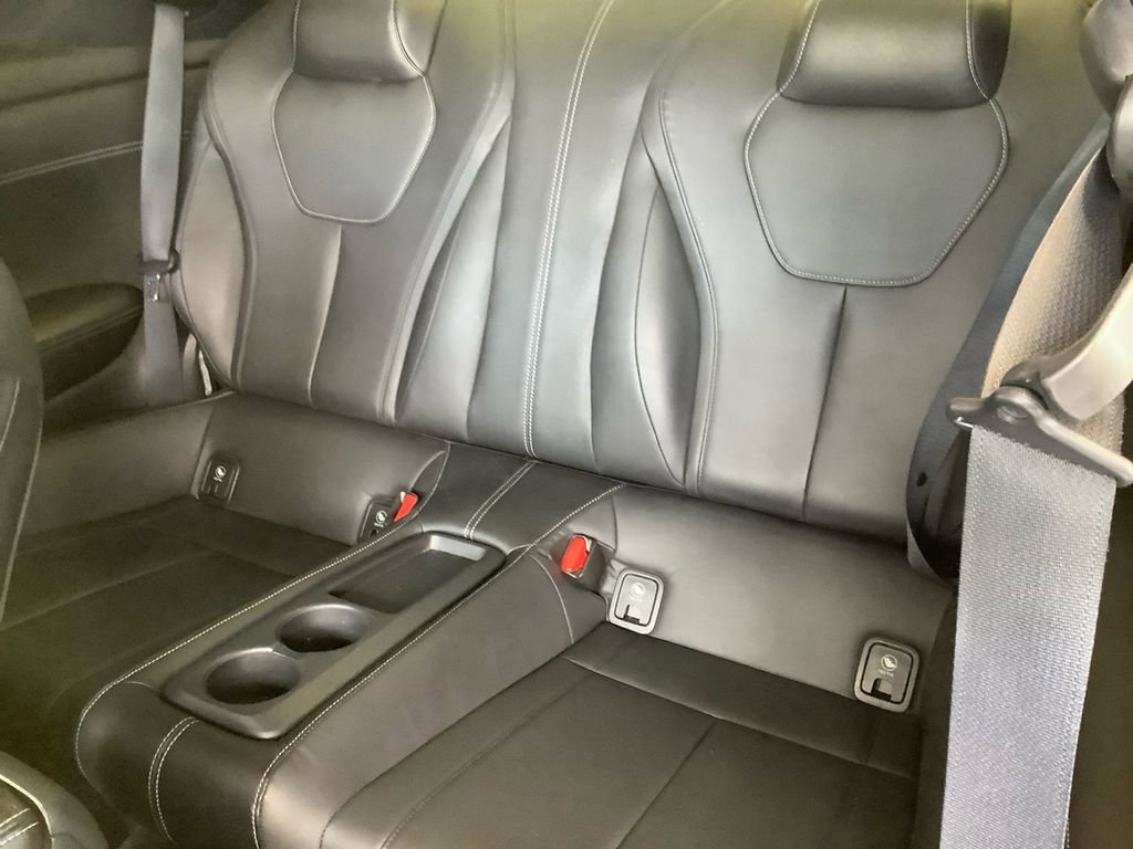 Used 2019 INFINITI Q60 3.0t Luxe w/ Essential Package AWD/4WD image 18