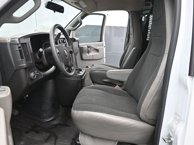 Used 2024 Chevrolet Express 2500 w/ Driver Convenience Package image 10