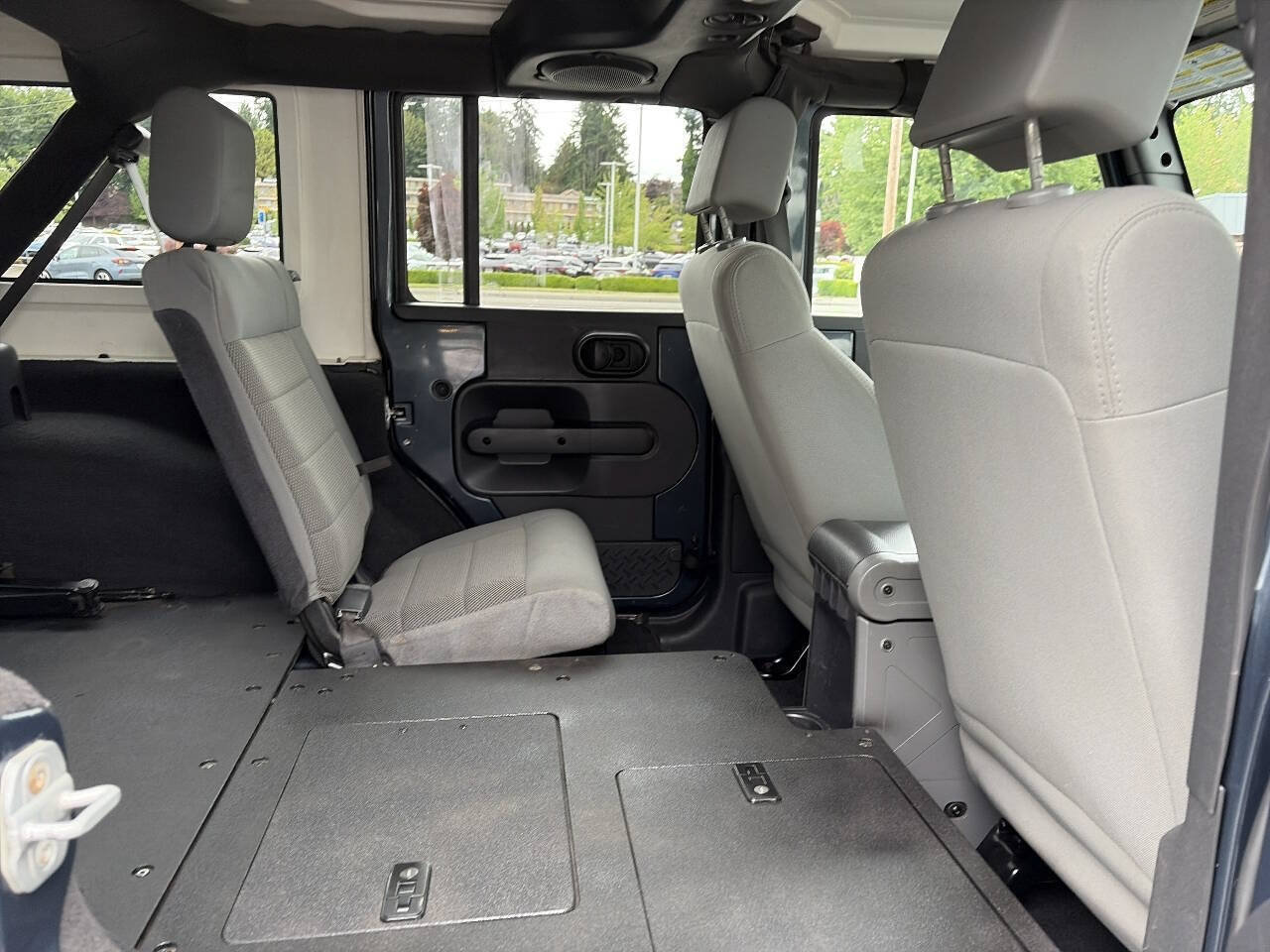 Used 2008 Jeep Wrangler Unlimited Sahara AWD/4WD image 23