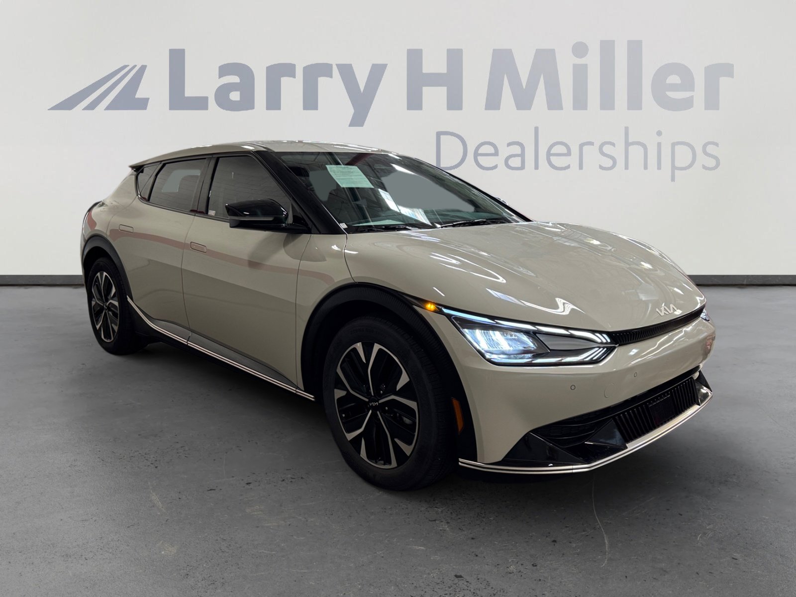 Used 2022 Kia EV6 Wind image 7