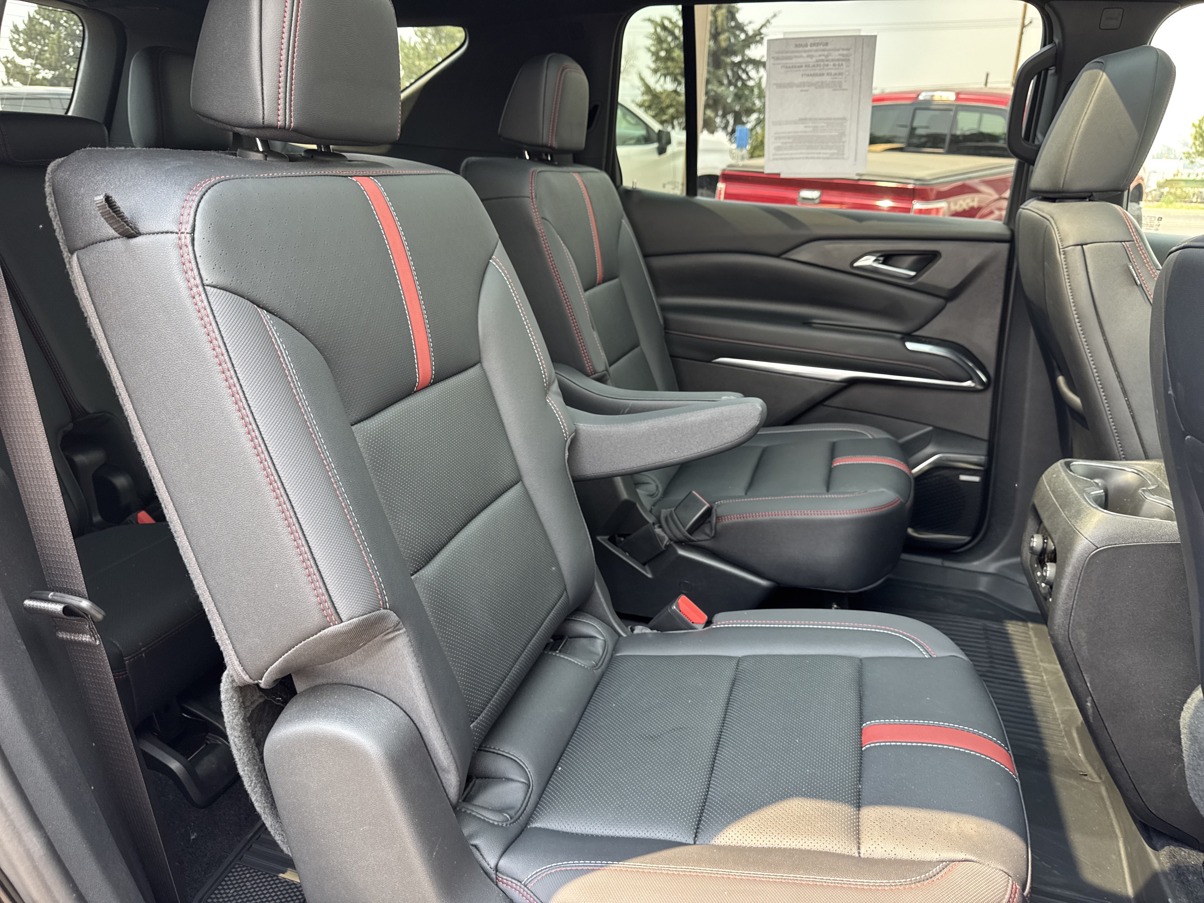Used 2026 Chevrolet Traverse RS w/ LPO, Floor Liner Package AWD/4WD image 34