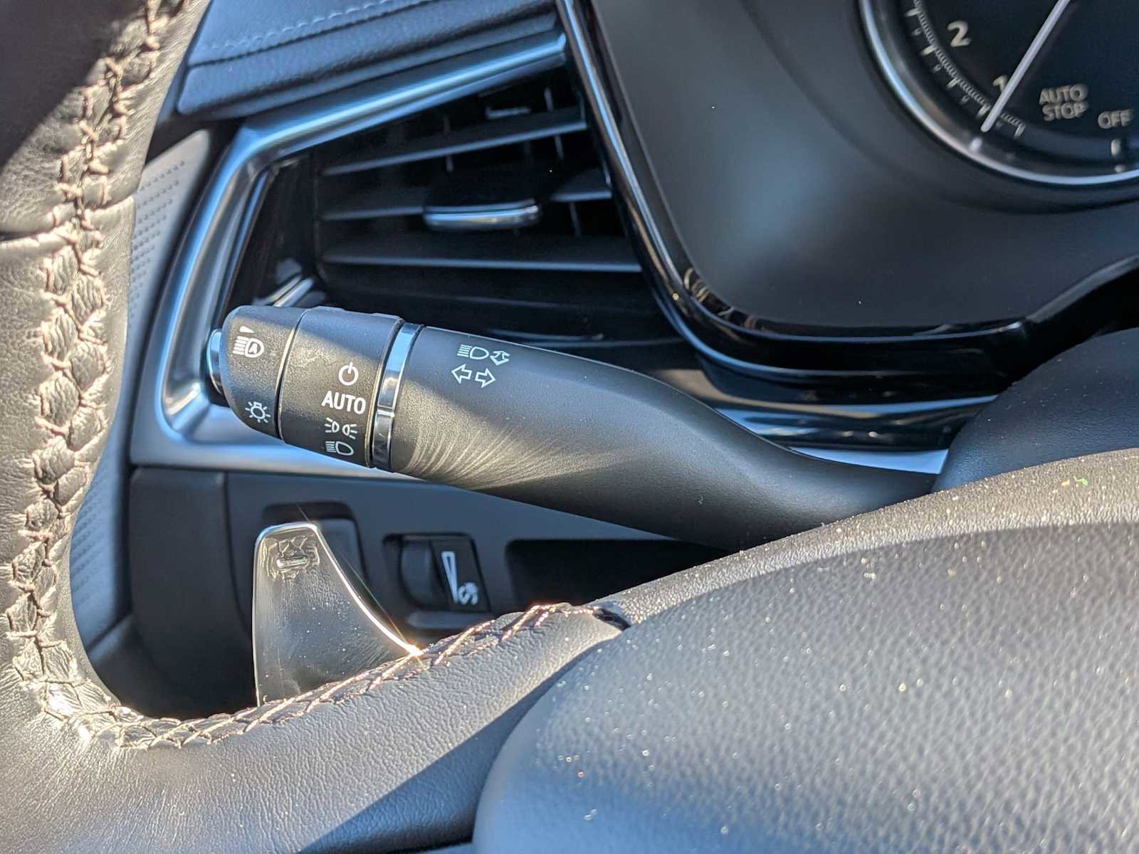 Used 2024 Cadillac XT6 Sport image 29