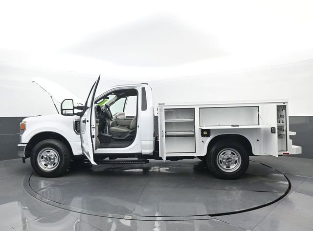 Used 2022 Ford F250 XL w/ Power Equipment Group image 29