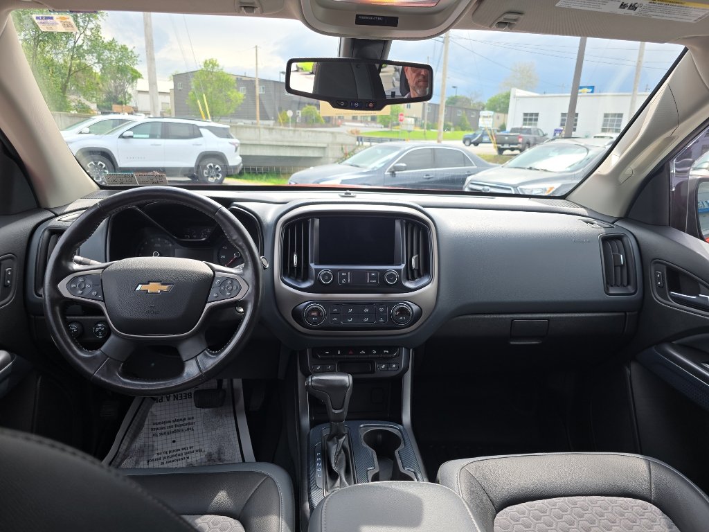 Used 2019 Chevrolet Colorado Z71 AWD/4WD image 17