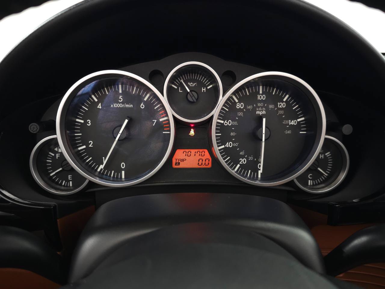 Used 2006 MAZDA MX-5 Miata Grand Touring w/ Premium Pkg RWD image 20