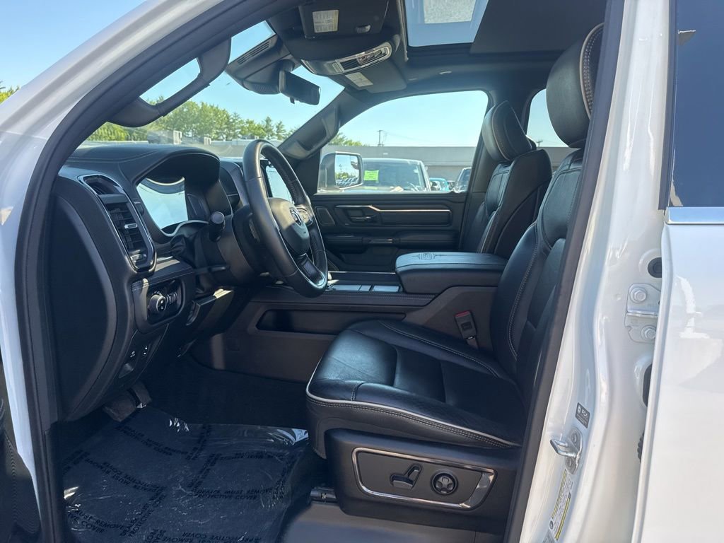 Used 2024 RAM 1500 Limited AWD/4WD image 19