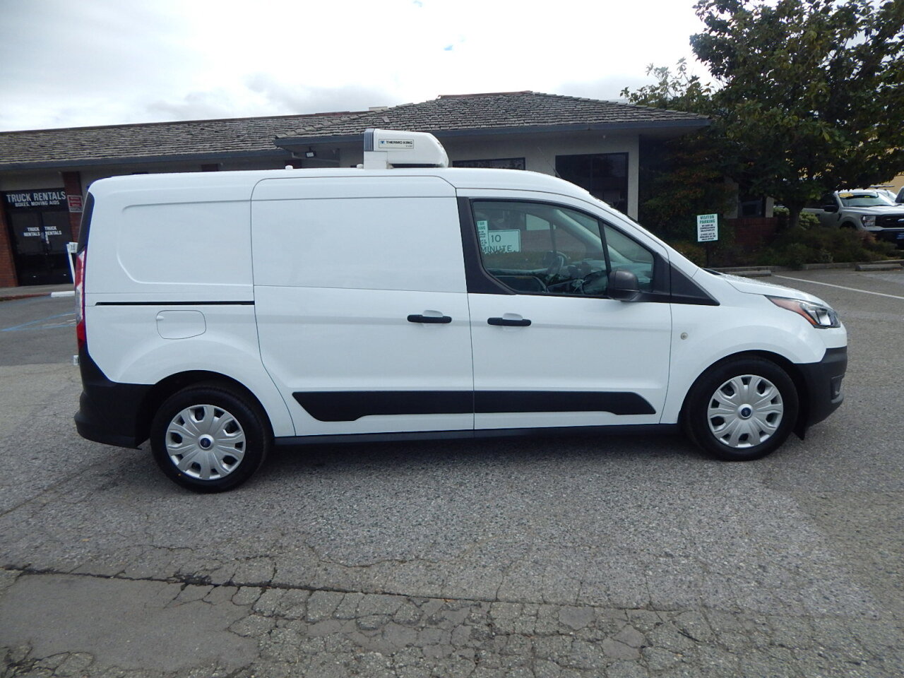 Used 2020 Ford Transit Connect XL image 9