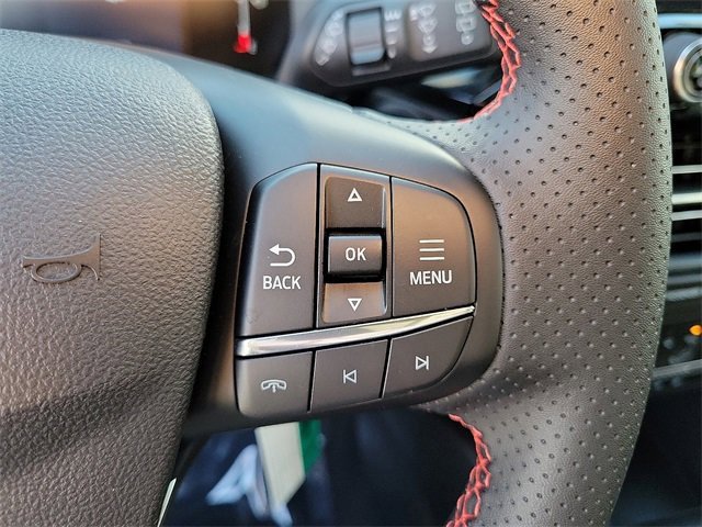 Used 2025 Ford Escape ST-Line w/ Equipment Group 301A image 6
