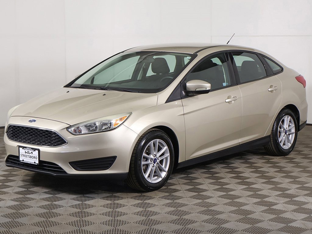 Used 2017 Ford Focus SE image 5