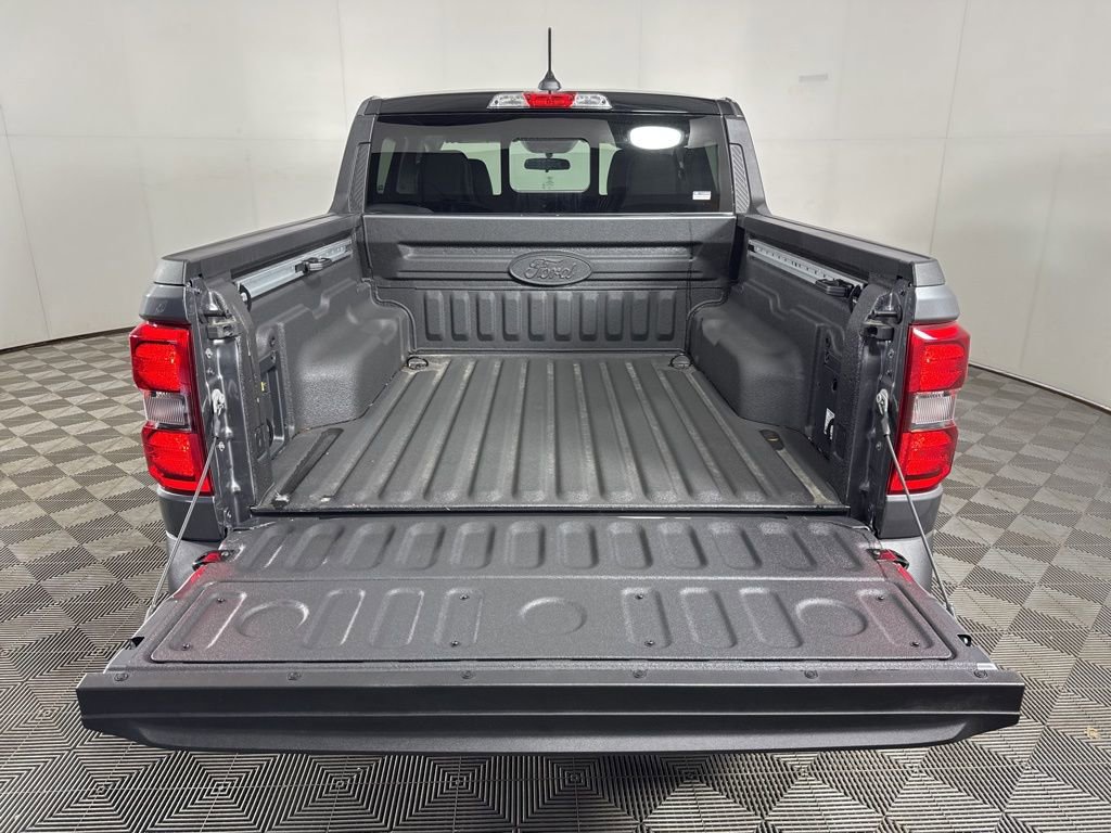 New 2025 Ford Maverick Lariat w/ Black Appearance Package image 10