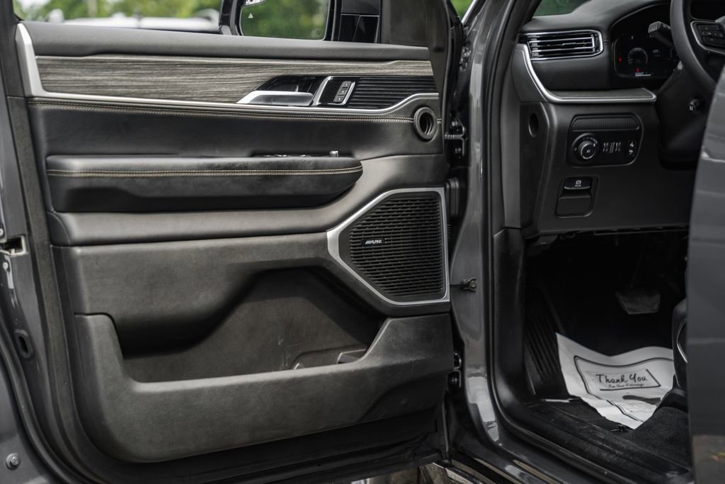 Used 2022 Jeep Wagoneer Series III image 42