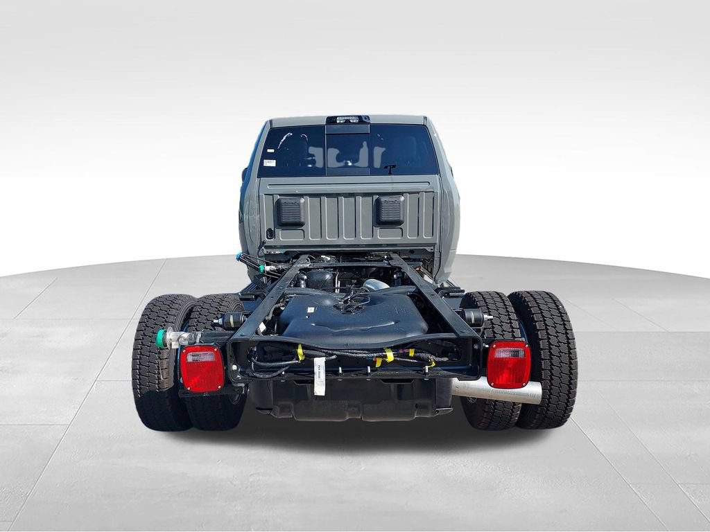 New 2027 RAM 5500 4x4 Crew Cab w/ Laramie Trim Package image 4