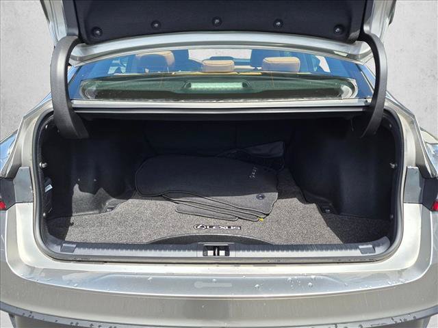 Used 2023 Lexus IS 300 w/ Comfort Package RWD image 6